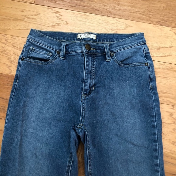 Free People skinny stretch jeans medium dark wash zipper front plain size 27 - Picture 4 of 4